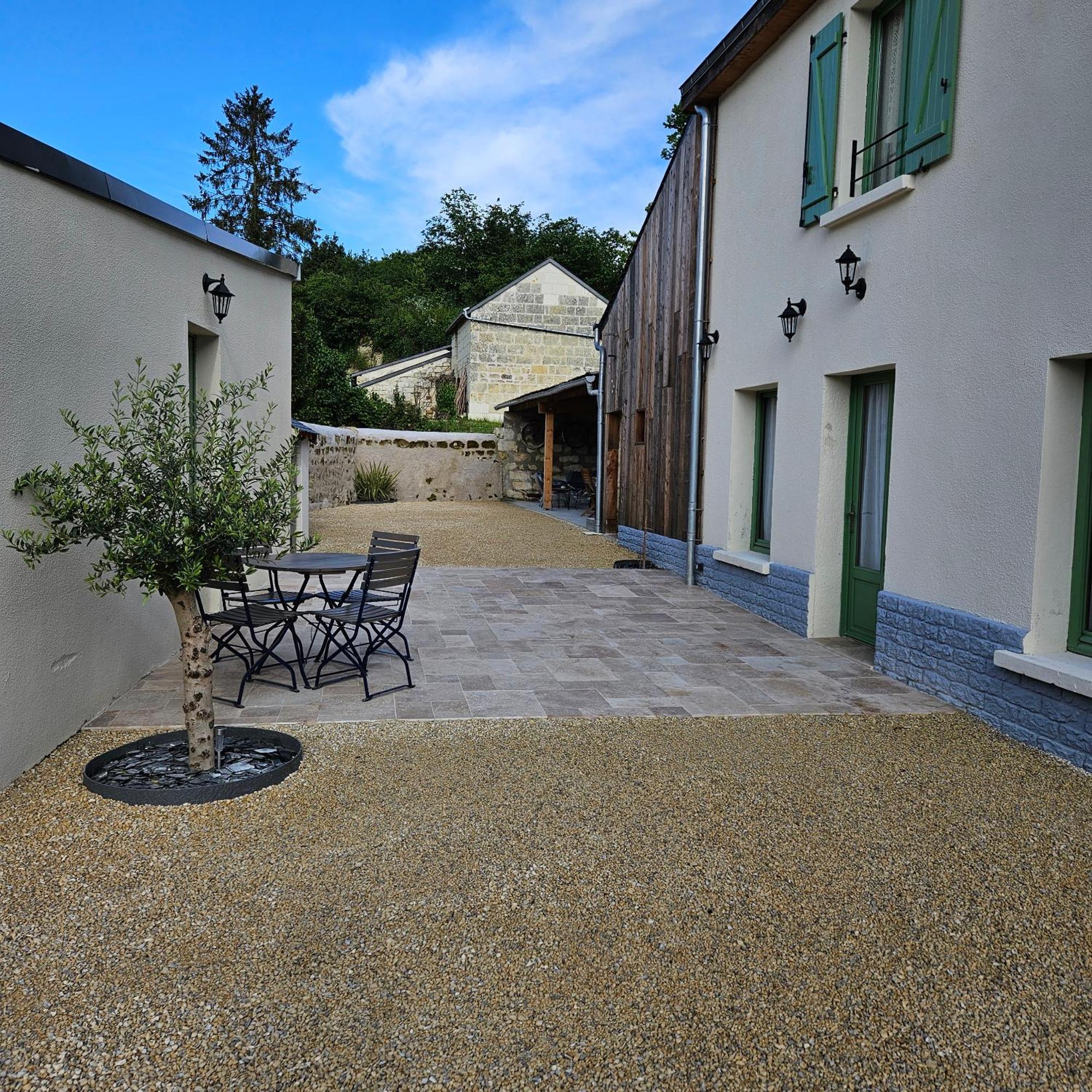 Gite Le Montinho Fontevraud L'Abbaye Exterior foto